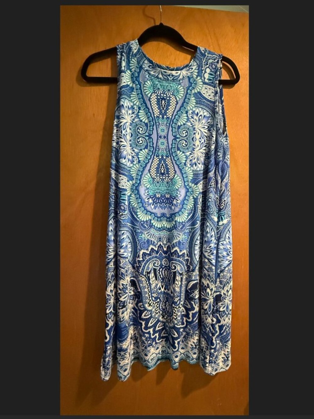 Women's Size Medium Floral Dress w/Pockets